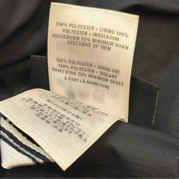 Patagonia Women's Puffer Jacket - Picture 7 of 7